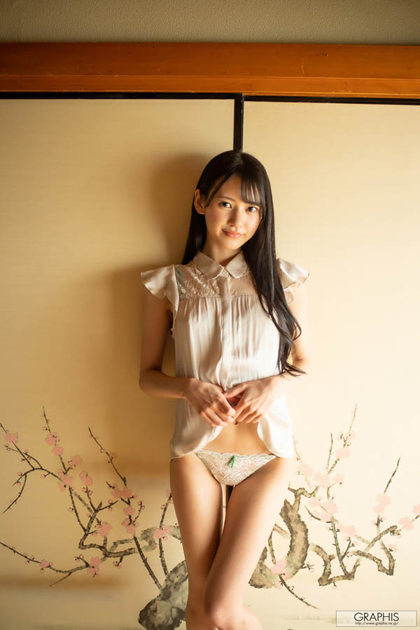 凉森れむ，艾薇界的特别人物-九聚集