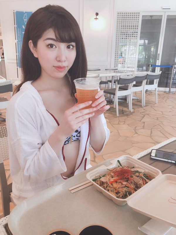 拥有超完美8头身比例《宫园琴音》精选作品推荐介绍及封面预览