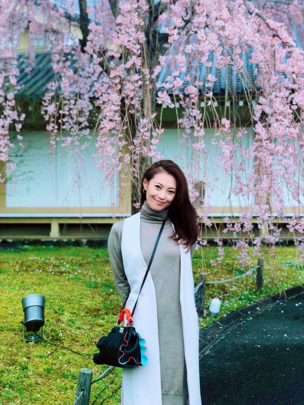 《多田有花》个人简历及代表作作品推荐介绍预览-九聚集