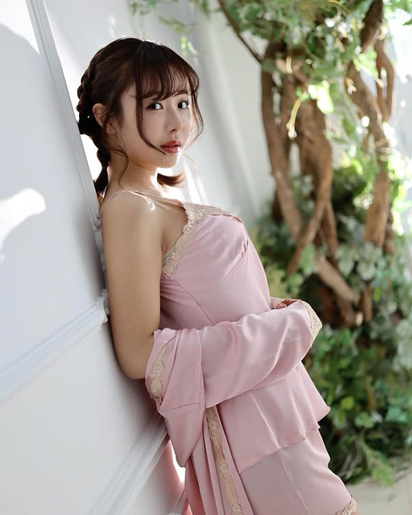 E奶纤腰《栗山莉绪》精选品番作品推荐介绍及预览-九聚集